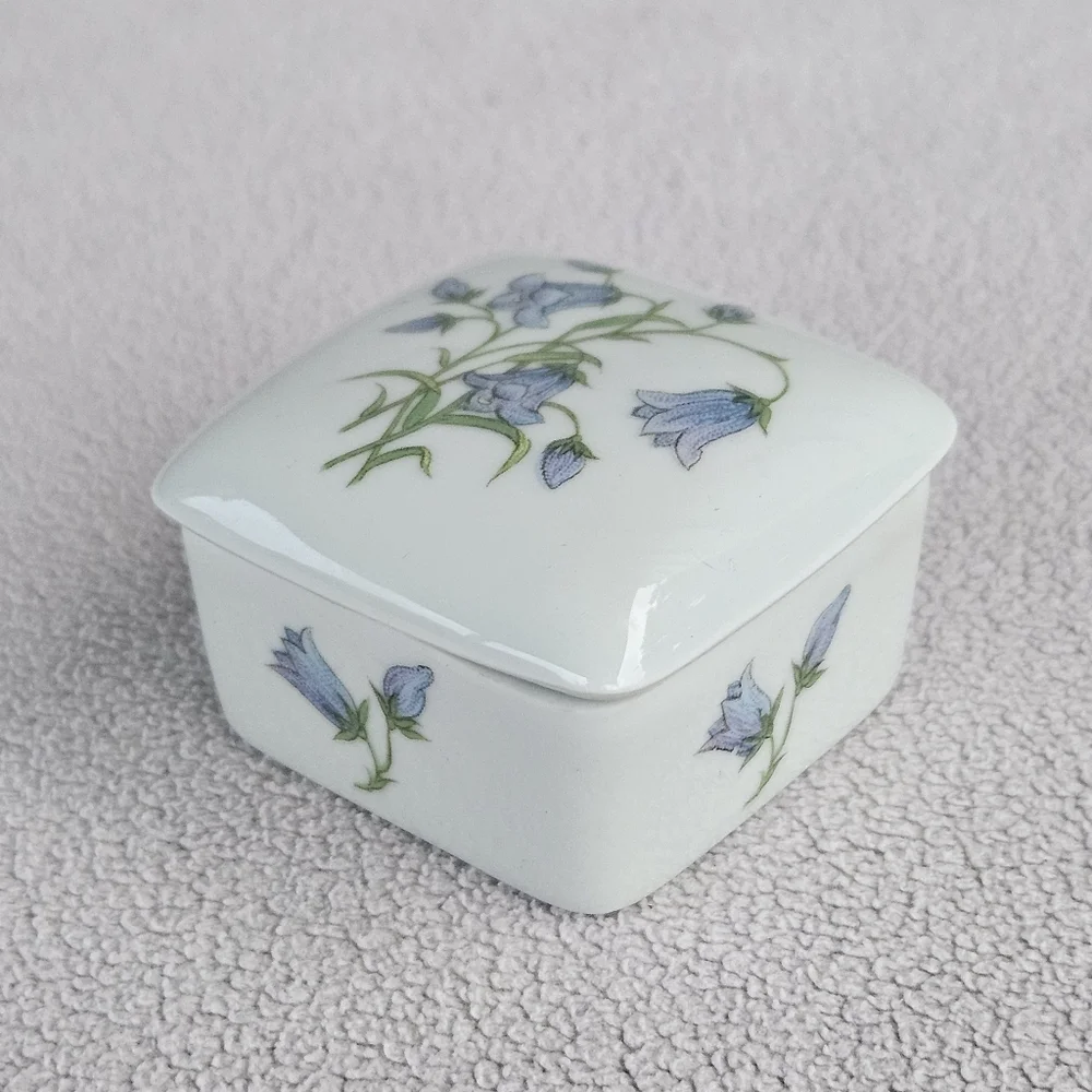 Limoges Rochard White Blue Floral Flower Small Trinket Jewlery Ring Box France